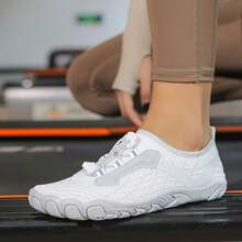2026 New Arrival Sunny Beach Barefoot Shoes, Multifunctional Footwear For Fitness, Running, Yoga, Beach Trips And Mountain Hiking-Runs Half Size Large - 白色 - 查看 8
