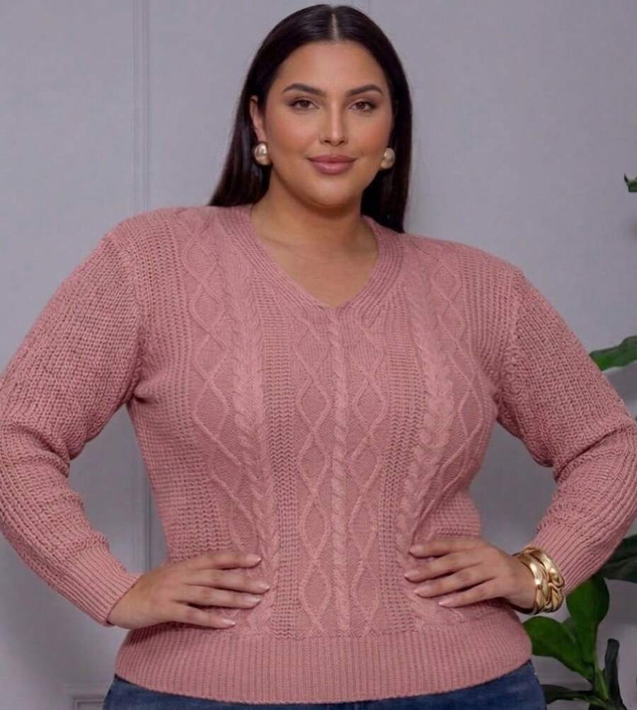 Blusa Plus Size Tricot Suéter Feminino em Decote V Manga Longa Trabalhada Moda Inverno 2026 - Nude - Visão 1