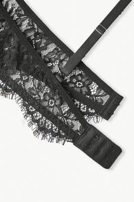 Bộ đồ lót ren hoa có gọng, phong cách Baddie Look - màu đen - Xem 8