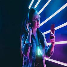 10 Barras Neon Fluorescentes Dije Collar Stick Glow Cyalume Evento Batucada Fiesta Festival Concierto Brilla en la Oscuridad Palo de Luz Colores Brillantes - 1 - Ver 3