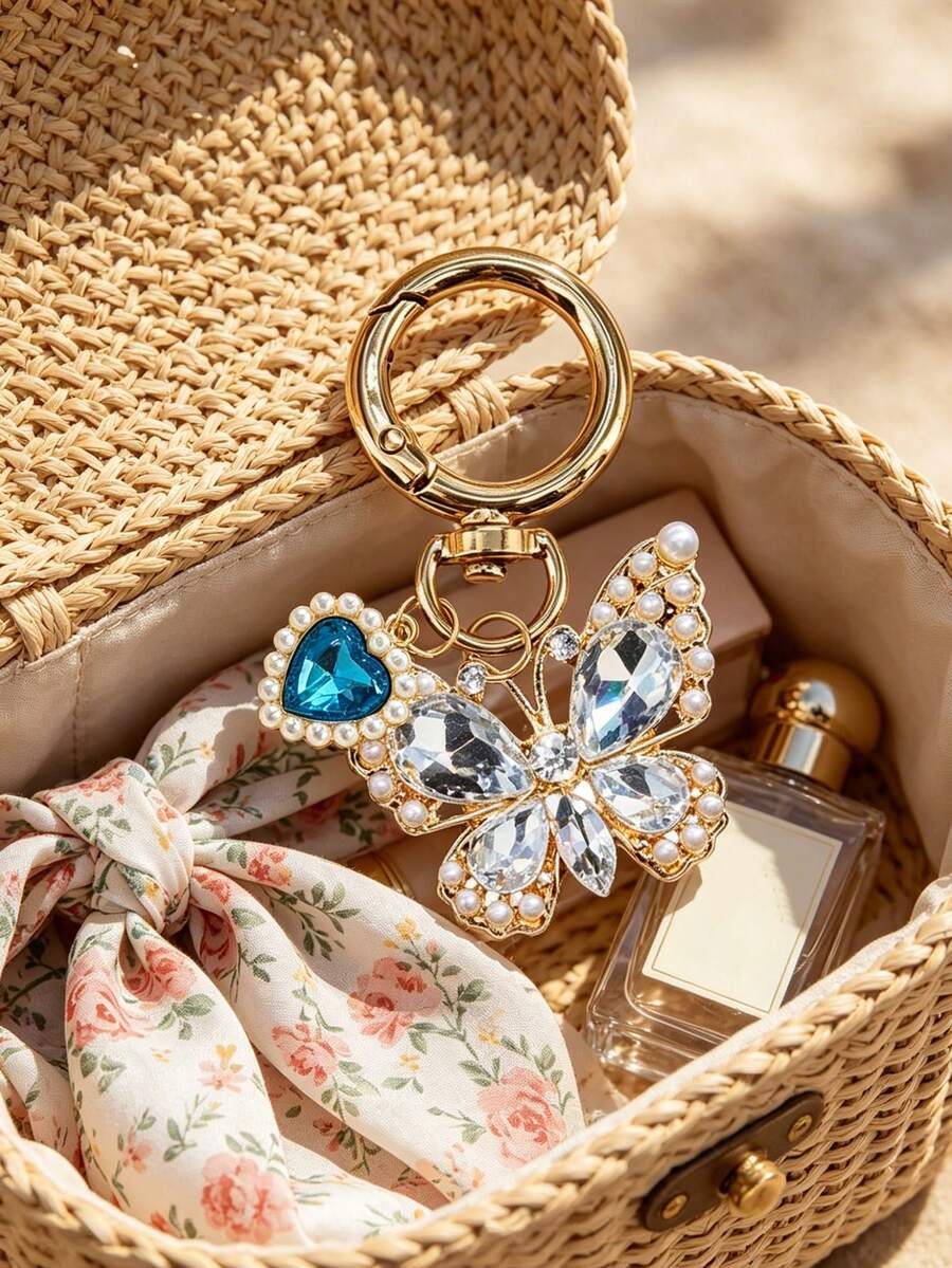 Móc khóa hình bướm đính kim cương toàn bộ với thiết kế hình trái tim, phong cách nghỉ dưỡng dành cho nam và nữ, phụ kiện thanh lịch cho túi xách và chìa khóa xe hơi của nữ, mặt dây chuyền hình động vật đính đá, lý tưởng cho Ngày Valentine, Ngày của Mẹ, Ngày của Cha, Ngày Độc lập, những người yêu thích biển, móc khóa dễ thương và bền chắc cho túi xách, phụ kiện xe hơi, quà tặng cho bạn bè và gia đình, Ngày của Mẹ. - Nhiều màu - Xem 1