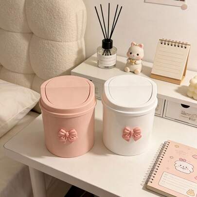 1 thùng rác mini để bàn có nắp đậy + nơ trang trí, thùng rác nhựa xoay nắp, thùng rác hình trụ không dùng điện, thích hợp cho gia đình, văn phòng, nhà bếp, phòng ngủ, đồ dùng hàng ngày.