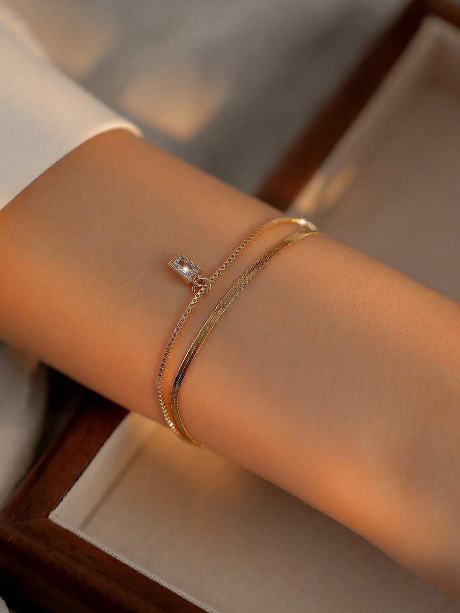 Bộ 2 chiếc vòng tay nhiều lớp hình vuông tối giản đính đá Cubic Zirconia, cao cấp, phù hợp cho phụ nữ đeo hàng ngày. - Vàng - Xem 1