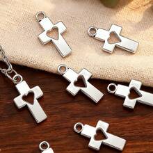 20个10*18毫米心形镂空十字架吊坠，复古镂空心形吊坠，适用于DIY珠宝、项链、手链和钥匙扣 - 白K - 查看 5