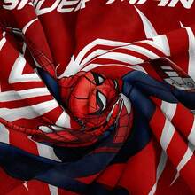 Marvel 蜘蛛侠主题法兰绒毯，采用经典漫画风格的蜘蛛侠图案，捕捉了蜘蛛侠在城市中穿梭的动态，视觉效果引人注目且具有装饰性，实用性强，适合作为礼物、用于家庭取暖、沙发、卧室、露营、旅行，兼具功能性和纪念意义。 - 彩色 - 查看 9