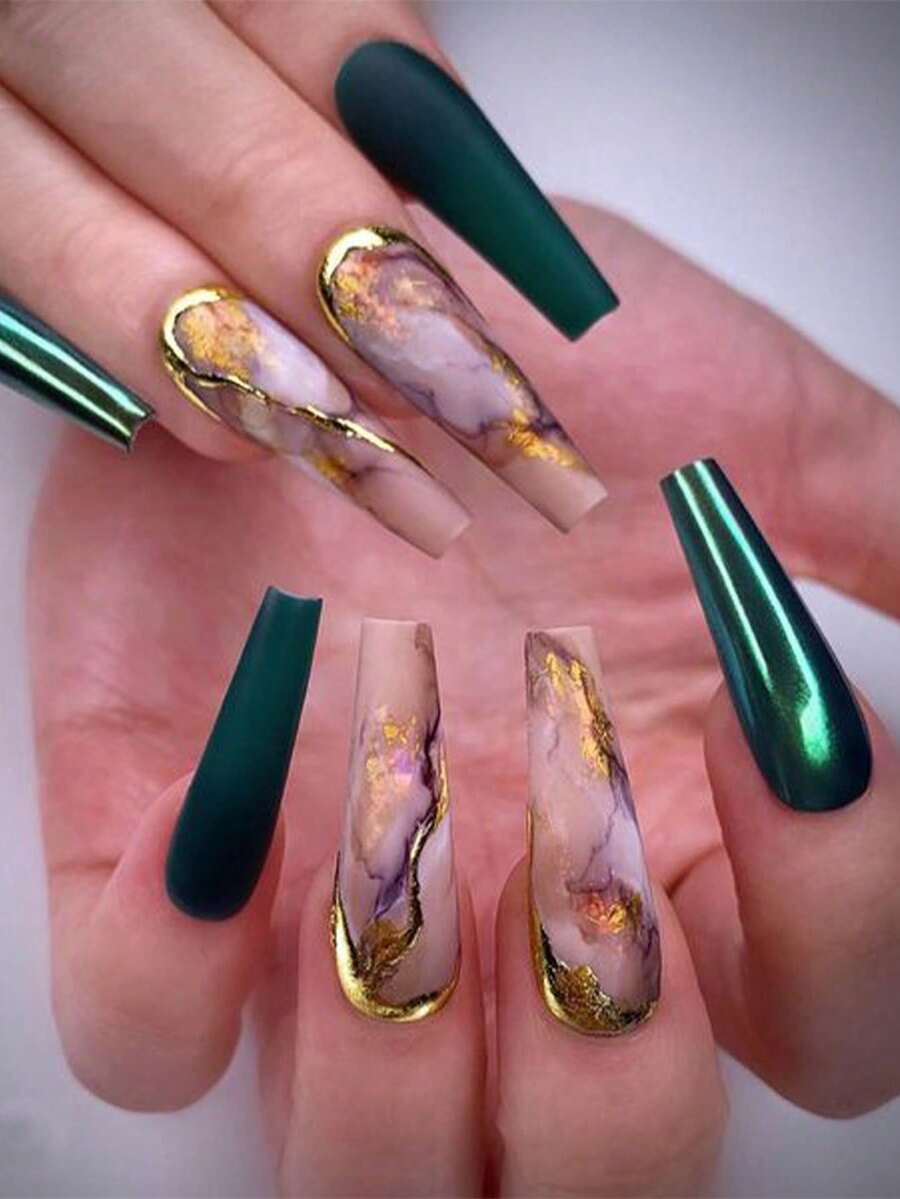 24 Stück dunkelgrüne Aufklebe-Nägel - mittelgroße Marmor Kunstnägel mit Glitzer Designs, glänzendem Goldfolie, Sarg Form, wiederverwendbares Acryl, Komplettabdeckung Künstliche Nägel - Verschiedenfarbig - Übersicht 1