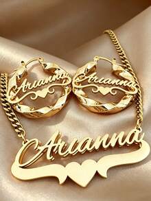 Un elegante y personalizado conjunto de collar con placa de identificación de doble capa, que incluye aretes de 5 cm, un collar de 45+5 cm y un conjunto de aretes extra grandes con diseño de alas con forma de corazón. El collar está hecho de acero inoxidable chapado en oro de 18 quilates y viene en una exquisita caja de regalo de alta gama. Es un regalo perfecto para el Día de la Madre o el Día de San Valentín para tu ser querido. - Nube de la suerte dorada - Ver 2