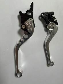 2 piezas/Set Palanca de freno y embrague CNC de 6 velocidades - Manillar de cuerno ajustable, material de aleación de aluminio CNC, adecuado para sistema de freno de disco delantero/tambor trasero/freno de disco doble, universal para motocicleta, scooter, bicicleta eléctrica, bicicleta todoterreno, compatible con Tank 200 EFI, Vitacci TANK 200, Nmax y otros modelos, accesorios de freno de disco delantero y trasero para motocicleta - Multicolor - Ver 11