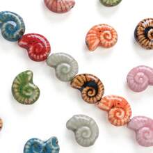 5pcs Summer Ocean Ceramic Beads, Colorful Shell Beads, Beach Holiday Decor Souvenirs, Freely Combinable For DIY Creative Handmade Bracelets, Necklaces, Bag Charms And Crafts - Multicolor - View 3