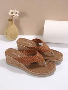 Plus Size Women's Summer New Fashionable Lightweight Comfortable Platform Wedge Sandals, Casual Woven Outdoor Beach Holiday Flip Flops - Brown - View 6