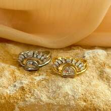 VKHK 1 chiếc nhẫn hình mặt trời bằng thép không gỉ mạ vàng 18K, đính đá Zirconia sáng bóng, thích hợp cho nữ đeo hàng ngày và trong các dịp cưới hỏi, làm quà tặng. - chiếc nhẫn kim cương - Xem 2