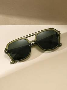Green Square Rivet Decorated Retro Aviator Sunglasses, Fashionable Eyewear For Outdoor Travel, Beach, Casual Wear, Driving, UV Protection - Green - View 3