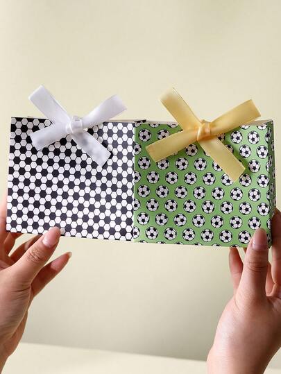 2-In-1 World Cup Football Theme Gift Box, Black & White Plaid / Green Football Pattern, Satin Ribbon Bow Design, Creative Sports Style, Suitable For Candy, Small Gifts, World Cup Party Favors, Football Theme Events, Birthdays