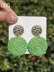 OOQ 1 Pair Handmade Woven Raffia Geometric Earrings, Minimalist Fashionable Circular Earrings, Suitable For Weddings, Bridesmaids, Valentine's Day Gifts For Friends And Lovers, Ideal For Women's Daily, Vacation And Party Wear (Handcrafted Raffia Weaving, Shape And Direction Random) - Green - View 4