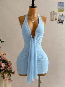 Vestido mini casual de vacaciones para mujer con escote en V profundo, cuello halter con lazo, y drapeado.Adecuado para la playa, cruceros y festivales de música en verano - Celeste - Ver 3