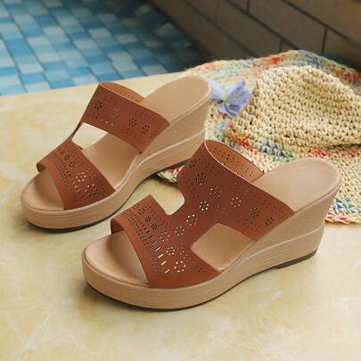 Women's Solid Color Hollow Out Slippers, Summer Platform Thick Bottom Beach Sandals, Slip-On Casual Breathable Slides