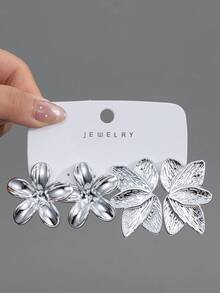 4/6/16pcs Fashion Earring Set, Exaggerated Eternal Flower Super Large C-Shape Left & Right Flower Series Earrings, Suitable For Daily And Festival Wear For Women. This Product Is Made Of ABS Resin Material With UV Gold Plating That Won't Fade. - Silver - View 3