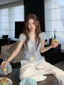 女士V领荷叶边系带短袖蓝色衬衫，夏季新款，时尚上衣 - 藍色 - 查看 7
