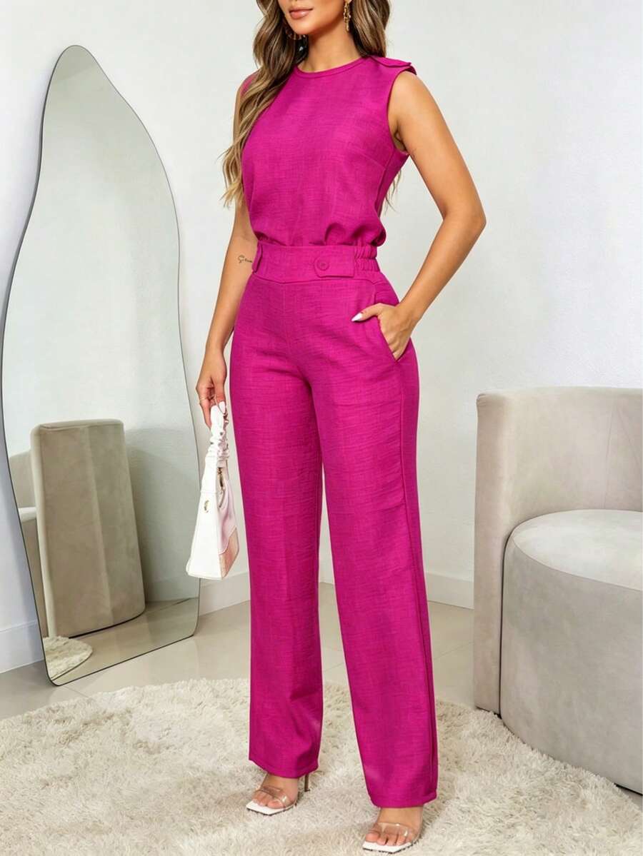 Bộ đồ nữ 2 món kiểu dáng thanh lịch thường ngày gồm áo không tay và quần dài có túi xéo cài nút, thích hợp cho mùa hè. - Màu Hồng Tươi - Xem 1