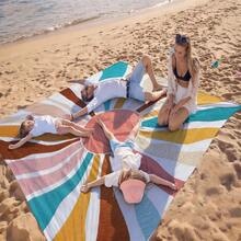 1 pieza Manta de playa grande y de secado rápido con colores de dopamina, adecuada para 1-3 adultos - Tela de poliéster ligera y duradera - Excelente para viajes, campamento, senderismo y tiempo de ocio en la playa, alfombra de playa, cubierta de suelo para campamento, esterilla de picnic - Sol color dopamina - Ver 2