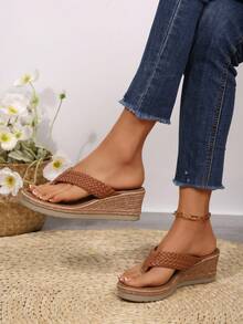 Plus Size Women's Summer New Fashionable Lightweight Comfortable Platform Wedge Sandals, Casual Woven Outdoor Beach Holiday Flip Flops - Brown - View 3