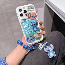 Este estuche de cordón para teléfono con diseño de Stitch de Disney está completamente cubierto de material TPU. Es a prueba de golpes, ligero y compatible con iPhone 17/16/11/13/15/15 Plus/15 Pro/15 Pro Max/12/14 Pro Max/11 Pro Max/12 Pro/12 Pro Max/13. Este estuche de teléfono es un regalo de cumpleaños o de negocios popular; es duradero, resistente a las manchas y a las huellas dactilares, y adecuado tanto para hombres como para mujeres. El set también incluye un estuche de teléfono con diseño de Mickey Mouse y una pulsera de peluche de Stitch. Es un regalo perfecto para amigos y familiares. Este elegante estuche de teléfono es divertido, ligero y duradero. Estuche de teléfono 17 Pro Max, estuche de teléfono Angel. - Blanco - Ver 6