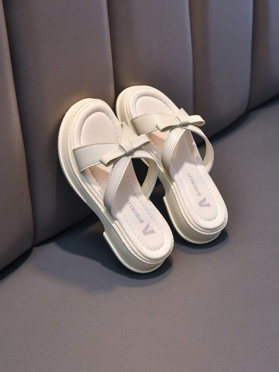Girls' Simple Beige Bow Slip-On Sandals, Crossover Strap Anti-Slip Thick-Sole Slides, Children's Summer Casual Outdoor Slippers, Versatile Soft-Bottom Princess Style Flip-Flops, Suitable For Daily Wear And Vacation - Beige - View 1