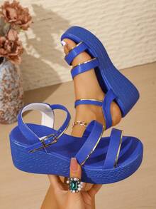 Sandal đế xuồng cao gót màu xanh navy mới mùa hè, quai ngang có họa tiết, đế dày, nhẹ và thoải mái, khóa cài cổ điển có thể điều chỉnh, viền vàng thanh lịch, đa năng cho đi chơi, đi làm, mua sắm, dự tiệc, một món đồ không thể thiếu. - Màu xanh lam - Xem 3