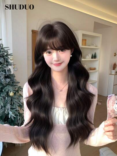 alicegarden 30 Inch Long Synthetic Curly Wig, Natural Wavy Hairstyle, Black Brown Color. Designed With Bangs, Made Of Heat-Resistant Fiber, Durable And Long-Lasting. This Wig Is Suitable For Daily Use, With A Natural And Realistic Appearance, Simulating Real Hair. Also A Great Gift For Ladies.