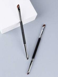 1支双头镰刀形眼线刷，眼影晕染刷，适用于眼部细节和眉形修饰 - 黑色 - 查看 7