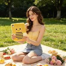 儿童可爱毛绒保护套 – 兼容 iPad A16 2025、iPad 10/7/8/9、iPad Pro 11、iPad Air 11、iPad Air 4/5/6/7，带笔槽，可爱小蜜蜂毛绒娃娃造型，儿童可爱毛绒娃娃保护套 - 小蜜蜂毛絨 - 查看 8