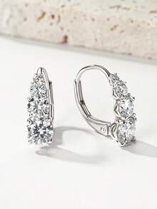 XUJIA 1 Pair 925 Sterling Silver Moissanite Earrings, Sparkling Moissanite Earrings For Women, Suitable For Anniversary Or Birthday Gift - Silver - View 3