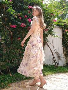 Đầm dạ hội trang trọng, thanh lịch, họa tiết lá và hoa khắp thân váy theo phong cách Bohemian, thích hợp cho kỳ nghỉ. - Nhiều màu - Xem 2