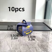Hộp quà tốt nghiệp năm 2026 gồm 10 hộp có tua rua, hộp quà tặng tiệc tốt nghiệp năm 2026, có 9 mẫu thiết kế. - Xem 14