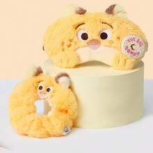 Miniso 迪士尼疯狂动物城尼克和克劳豪瑟3D毛绒眼罩和发圈套装，柔软遮光，适合午睡、旅行和清洗，也适合办公室午睡、出差和居家清洗（1件装） - Clawhauser - 查看 1