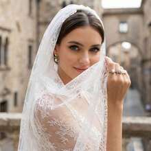 [Artizanat de designer] Voal elegant din dantelă albă, lucrat manual, cu pieptene de păr metalic, voal mantilă în stil vintage, material moale, design floral complex, perfect pentru liturghii latine, nunți, evenimente formale, petreceri, cosplay, fotografie de nuntă, cadou de Ziua Îndrăgostiților, șal elegant pentru Săptămâna Mare - alb - Vizualizare 8