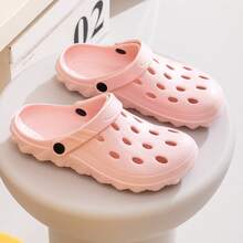 2026 Nuevos zapatos de verano transpirables con agujeros, zapatos antideslizantes para jardinería, zapatos para playa y parque acuático, diseño hueco, al por mayor - Zapatillas de mujer - Ver 24
