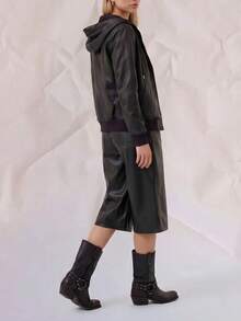 优雅黑色奢华PU皮裤，松紧腰设计，完美适用于夏季派对、毕业典礼和休闲装扮。母亲节礼物。 - 黑色 - 查看 5