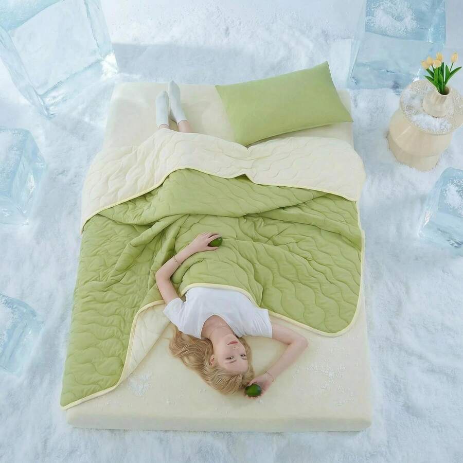1pc Cooling Blanket, Modern Floral & Botanical Pattern Quilted Throw, Lightweight Breathable Fabric, Designed For Heat-Sensitive, Large Size Cooling Blanket, Silky Soft, Quick Moisture Wicking, Suitable For Home & Travel, All Season - Olive Green - View 1