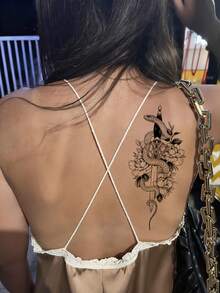 6 hojas de tatuajes temporales de gran tamaño para mujeres, con patrones mixtos de línea negra de espada y serpiente. Tatuajes falsos impermeables que duran de 2 a 5 días, cubren cicatrices y se pueden usar en brazos, muñecas, hombros, piernas, cintura, cuello, manos, pecho, muslos, dedos y tobillos. Adecuado para fiestas, regalos, vacaciones y decoración corporal. - Negro - Ver 3