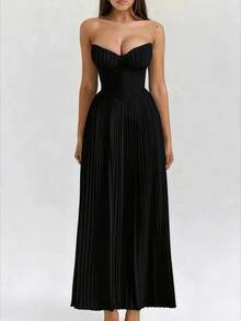 Chic And Elegant Wrap-Around Pleated Dress For Women, Simple And Elegant Solid-Color Plunging Pleated Halter-Neck Fitted Dress - Black - View 2