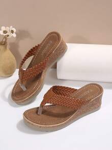 Plus Size Women's Summer New Fashionable Lightweight Comfortable Platform Wedge Sandals, Casual Woven Outdoor Beach Holiday Flip Flops - Brown - View 7