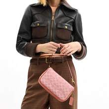 Coach Plaza Letter Lady Single Shoulder Handbag CCC42B4YU2 - 蜜瓜粉CCC42B4YU2 - 查看 3