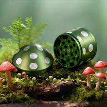 Cute Mushroom Spice Grinder, 4-Piece Herb Grinder With Magnetic Lid & Sharp Teeth, Aesthetic Grinder With Pollen Scraper & Sieve Filter, Unique Toadstool Design For Spices & Herbs, Red Or Emerald Spotted - 查看 3