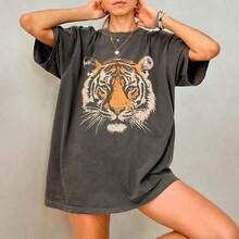 Vintage Tiger Tee - Retro Animal  T-Shirt, 90s Animal Gift For Tiger Lover, Wild Cat Shirt, Jungle  Tiger Graphic Tee220G Heavyweight 1830% Cotton T-Shirt. – Blend Of Streetwear, Minimali, Casual Comfort – I For Layering In All Seasons, WFH Days, Or Stylish Weekends – Pm Choice Gift For Artists, Creats, Fashion Fans2025 - 1-1 - Xem 7