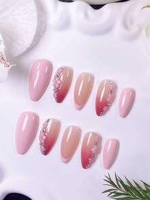 Bộ 10 móng giả hình hạnh nhân thủ công, màu hồng gradient với họa tiết hoa anh đào. Đầu móng kiểu Pháp màu hồng được vẽ tay và phủ sequin hồng gradient, trang trí hoa anh đào màu hồng thủ công. Móng giả thanh lịch, lãng mạn và tối giản, sang trọng và quyến rũ. Thích hợp cho sử dụng hàng ngày, hẹn hò, xem hòa nhạc và các dịp công sở. Một món quà lý tưởng cho phụ nữ và các cô gái. - Nhiều màu - Xem 4