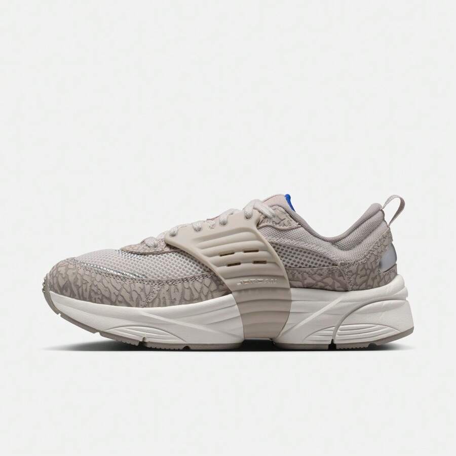 女士 WMNS JORDAN TRUNNER O/S 休闲运动鞋，低帮 IR1839-001 - 摩卡棕 - 查看 1