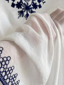 1 chiếc áo choàng kimono cổ chữ V thêu hoa thanh lịch, kiểu dáng Bohemian, nhẹ nhàng dành cho nữ, thích hợp mặc đi biển mùa xuân/hè, chống nắng, phụ kiện thời trang, quà tặng đa năng. - trắng - Xem 4