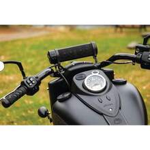 Kuryakyn 2720 MTX Road Thunder - Barra de Sonido para Motocicleta, Resistente a la Intemperie, con Bluetooth, Cargador de alimentación USB, Color Negro Satinado - Plateado (Satin silver) - Ver 3