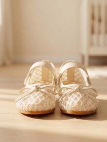 Zapatos de niña tipo Mary Jane de malla para 3-12 años. Parte superior de malla transpirable, cierre ajustable con . Estilo fresco y natural. ¡Adecuado para fiestas de cumpleaños y uso diario en el jardín de infantes! - Beis - Ver 2
